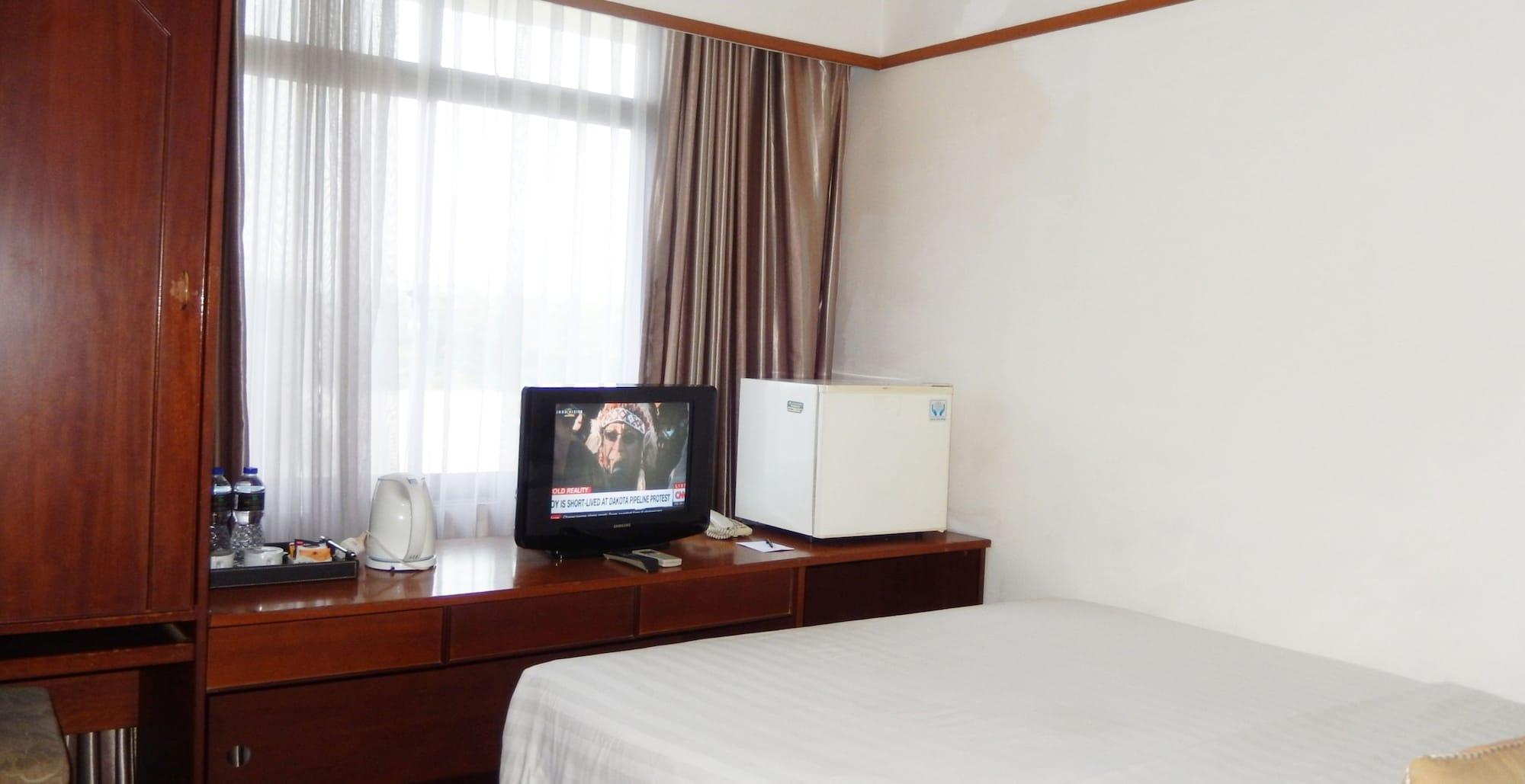 בנדונג Grand Pasundan Convention Hotel מראה חיצוני תמונה
