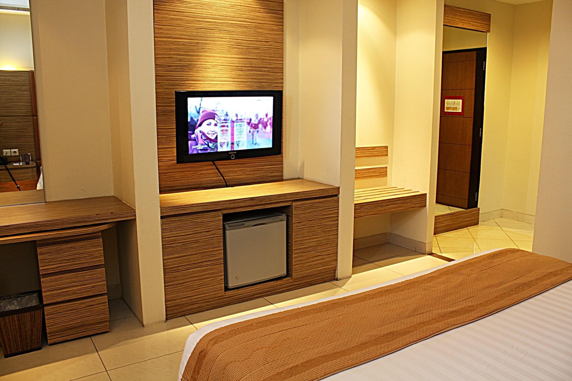 בנדונג Grand Pasundan Convention Hotel מראה חיצוני תמונה